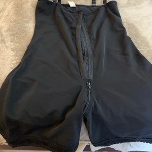 Medium compression garment